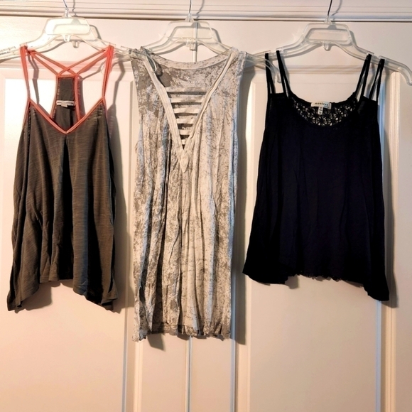 Lot of 3 Women's Tank tops, size X-small - Picture 1 of 16